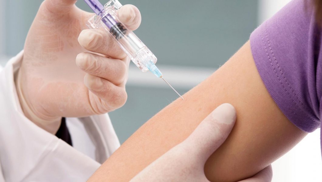 Adevărat sau fals? Concepții greșite despre vaccinarea antigripală