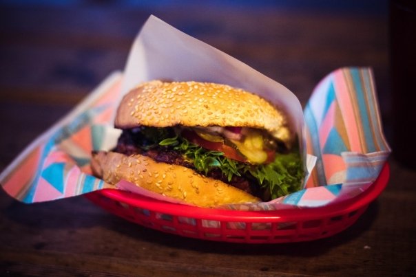 De ce atunci cand dormim mai putin mancam mai multe alimente fast-food