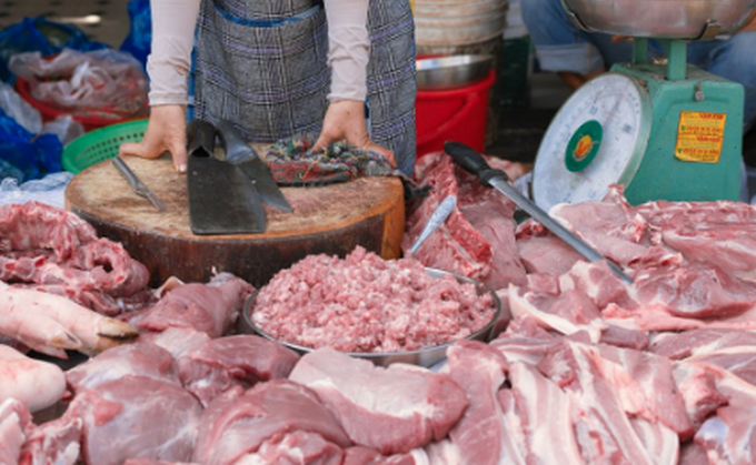 La ce sa fim atenti atunci cand cumparam carne din comert