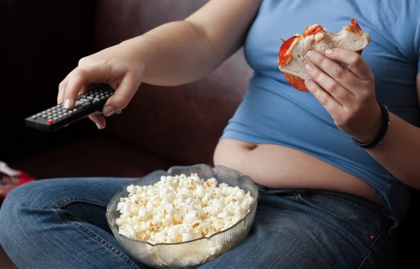 Grasime pe abdomen? Iata ce boli favorizeaza!