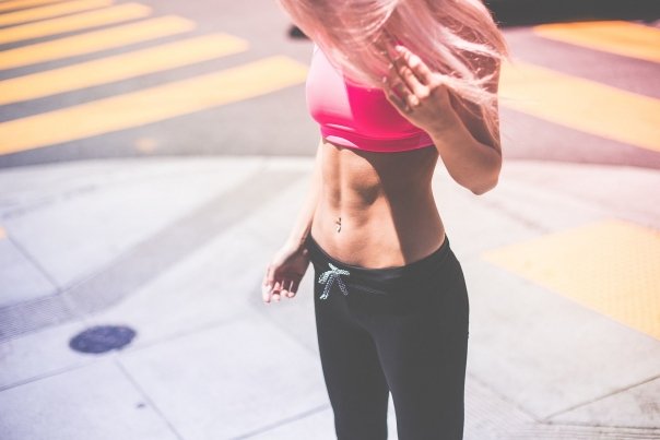 7 pasi pentru un abdomen plat in 7 zile