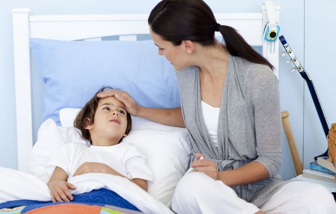Cateva solutii care iti vin in ajutor atunci cand copilul tau vomita