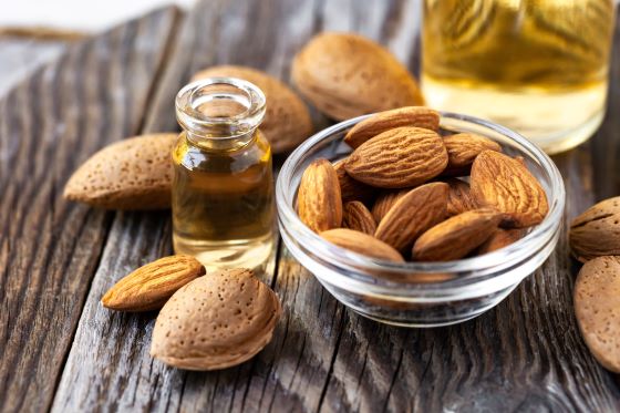 beneficiile uleiului de migdale dulci